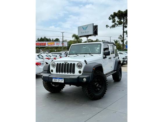 JEEP WRANGLER 3.6 UNLIMITED SPORT 4X4 V6 GASOLINA 4P AUTOMÁTICO JEEP WRANGLER 3.6 UNLIMITED SPORT 4X4 V6 GASOLINA 4P AUTOMÁTICO